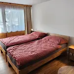 Fuer 4 Pers Neben Talstation Parsennbahn Und Buenda Skilift Private Dachterrasse