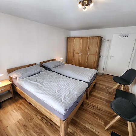 2 Neben Talstation Parsennbahn Und Buenda-lift Mit 60m2 Grosser, Privater Dachterrasse Apartment *