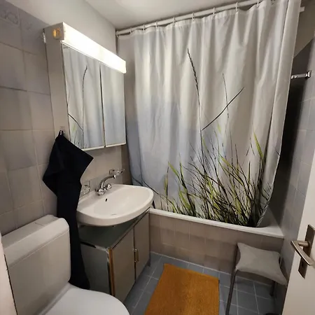 2 Neben Talstation Parsennbahn Und Buenda-lift Mit 60m2 Grosser, Privater Dachterrasse *