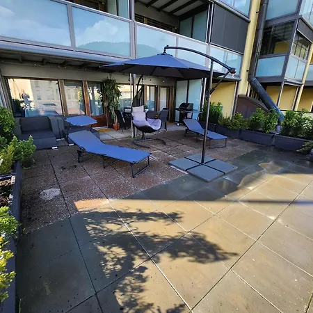 Fuer 4 Pers Neben Talstation Parsennbahn Und Buenda Skilift Private Dachterrasse 아파트