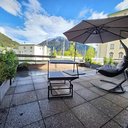 Apartment 2 Neben Talstation Parsennbahn Und Buenda-lift Mit 60m2 Grosser, Privater Dachterrasse