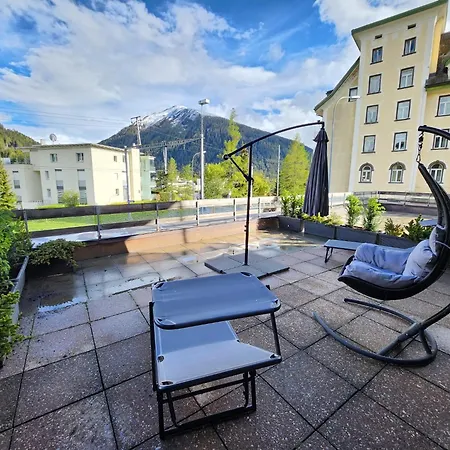 Fuer 4 Pers Neben Talstation Parsennbahn Und Buenda Skilift Private Dachterrasse * 다보스