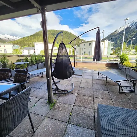 Apartment 2 Neben Talstation Parsennbahn Und Buenda-lift Mit 60m2 Grosser, Privater Dachterrasse *