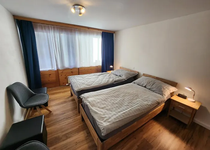 Fuer 4 Pers Neben Talstation Parsennbahn Und Buenda Skilift Private Dachterrasse دافوس